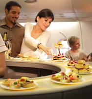 http://www.emirates.com/cn/chinese/images/Onboard%20Lounage_media%20player_5_tcm266-684877.jpg